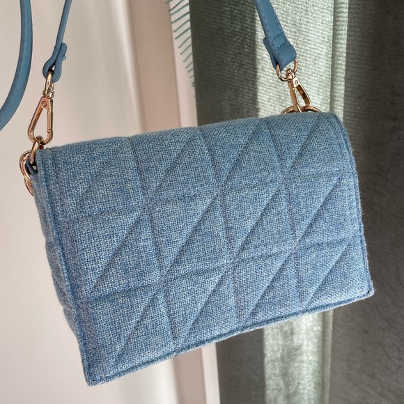 Urban Expressions Temperance - Linen Crossbody - Light Blue - Picture 2 of 12